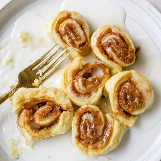 Air Fried Cinnamon Rolls