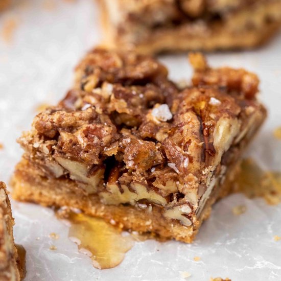 Healthy pecan pie bars