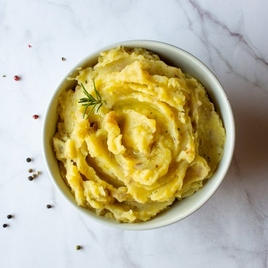 TRUFFLED MASHED POTATOES