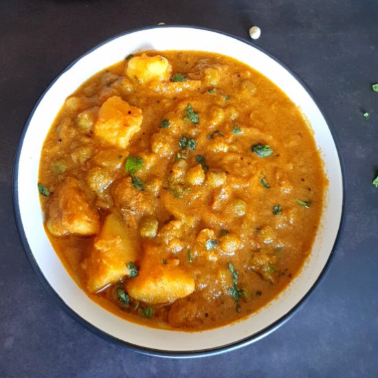 Aloo Matar Curry |Potato Peas Curry