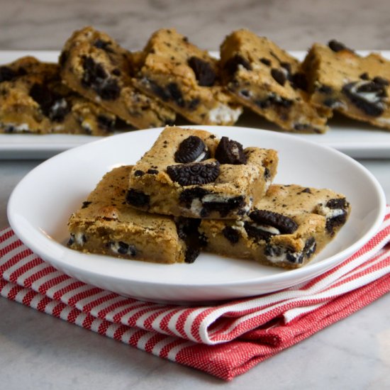 Soft-Baked Oreo Blondies