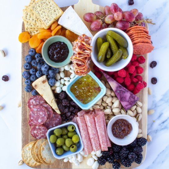 How To Make A DIY Charcuterie Board