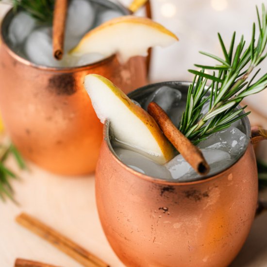 Keto Spiced Pear Moscow Mule