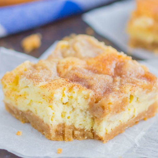 Snickerdoodle Cheesecake Bars