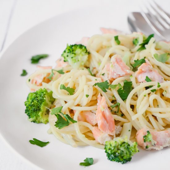 Creamy Salmon and Broccoli Pasta