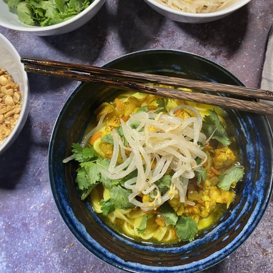 Vietnamese Turmeric Noodles