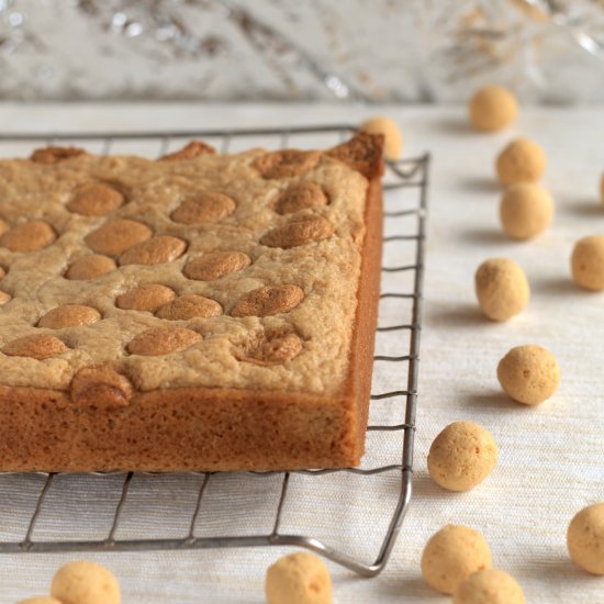 malted milk ball blondies