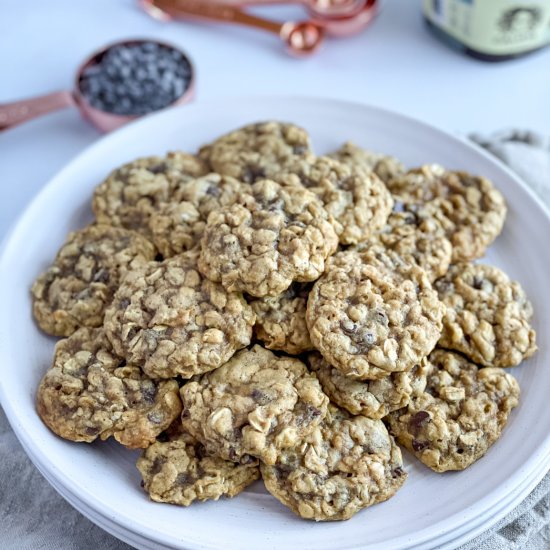 Vegan Oatmeal Chocolate Chip Cookie