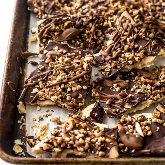 Chocolate Saltine Toffee Bark