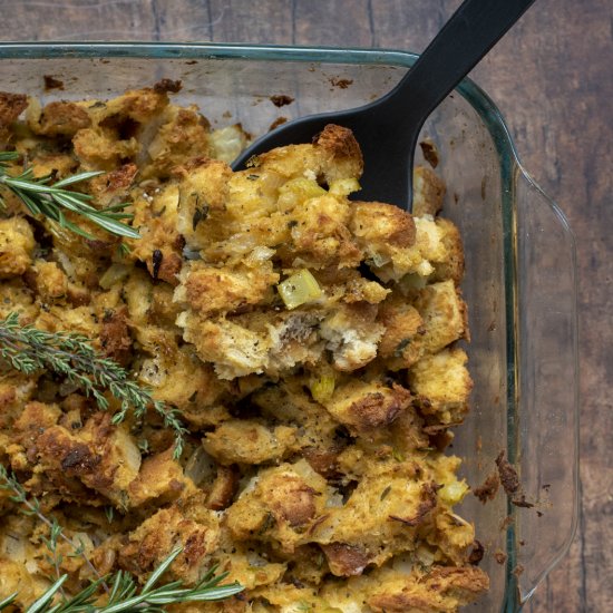 Savory Vegan Thanksgiving Stuffing