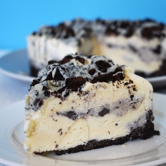 Cookies and Cream Ice Cream Cake