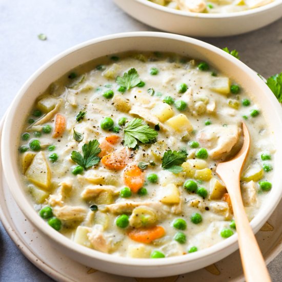 Whole30 Chicken Pot Pie Soup