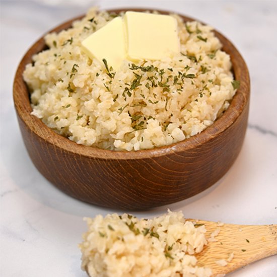 Keto Buttery Garlic ‘Rice’