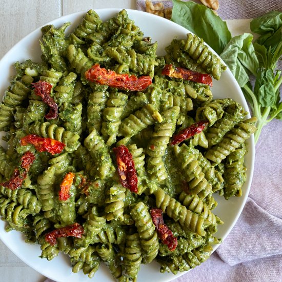 Spinach Avocado Pesto Sauce