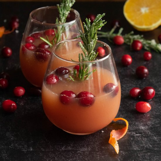 Cranberry Christmas Mimosas