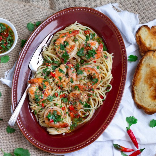 Mojo de Ajo Shrimp Pasta