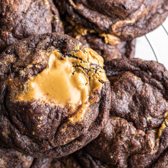 Cookie Butter Stuffed Cookies