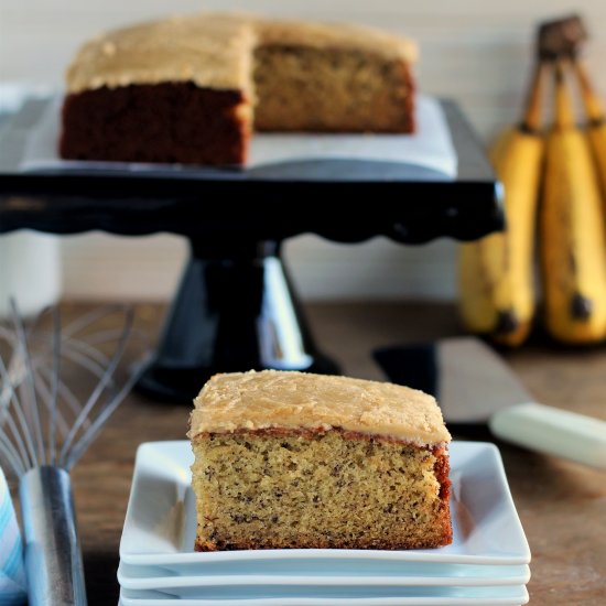 banana rum snack cake