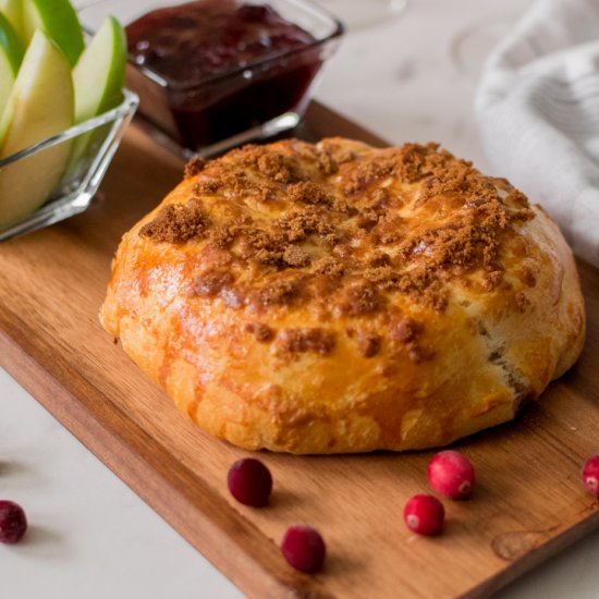 Baked Brie with Cranberry Jam