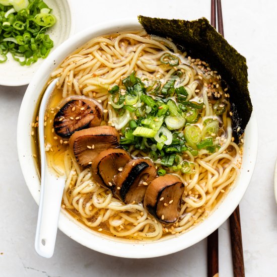 5 minute vegan shio ramen