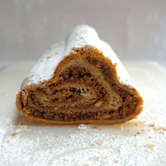 stollen with nut filling