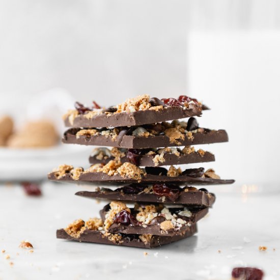 chocolate amaretti holiday bark