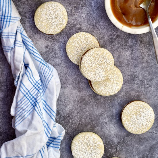 Halvah-Caramel Alfajores