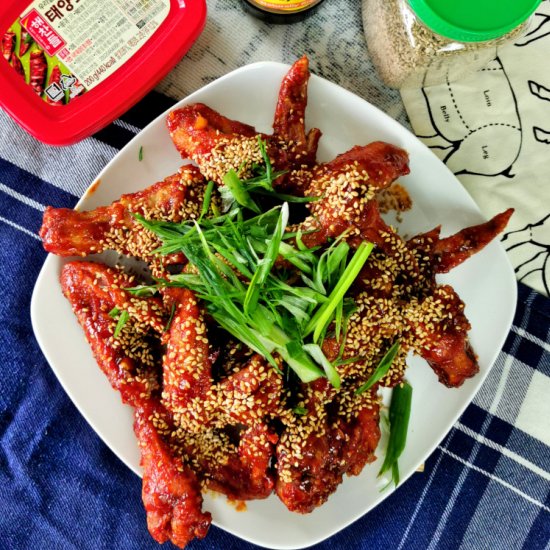 Korean fried chicken (Dakgangjeong)