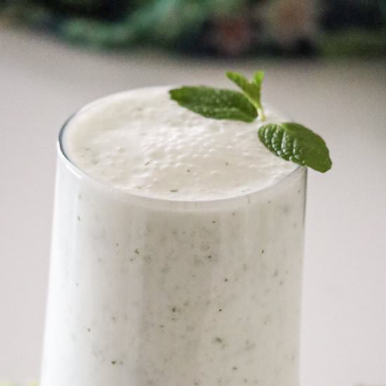 Yogurt Mint Smoothie