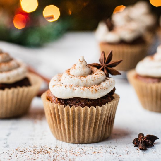 Vegan Gingerbread Muffins