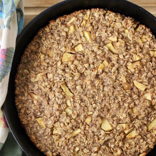 Baked Apple Cinnamon Oatmeal