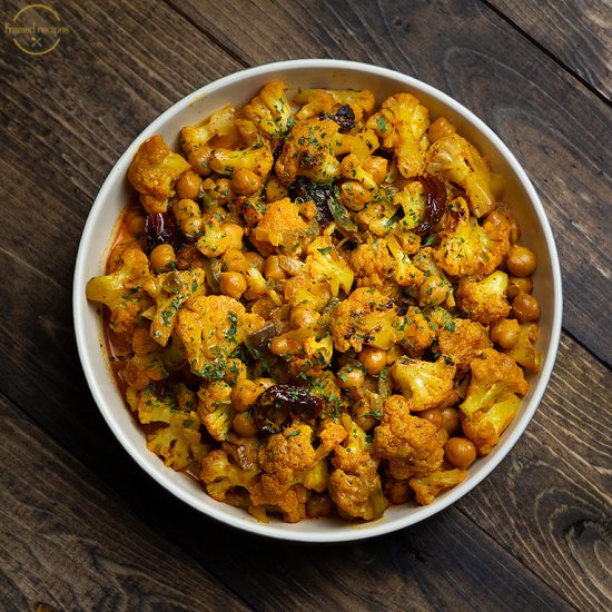 Cauliflower Chickpea Curry You