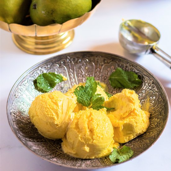 NO CHURN MANGO TURMERIC ICE CREAM