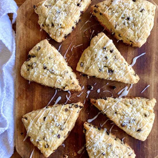 Easy clementine & currant scones