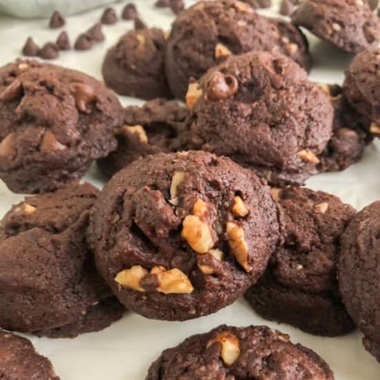 Brownie Cookies with Walnuts