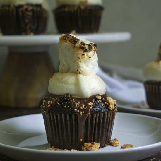 Chocolate S’mores Cupcakes