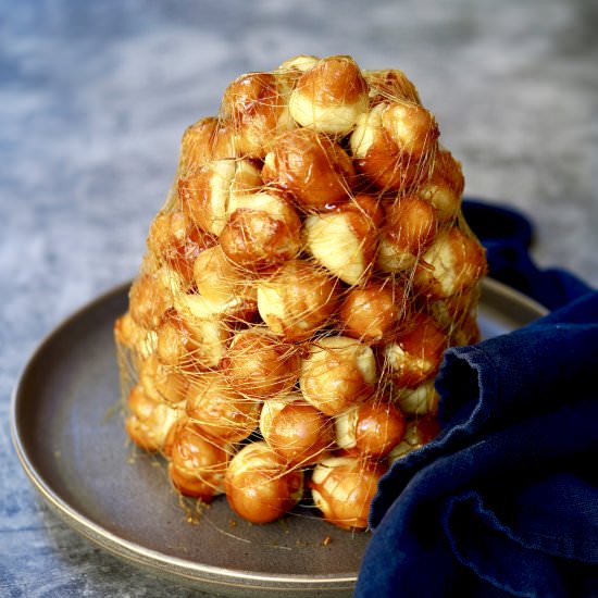 Croquembouche