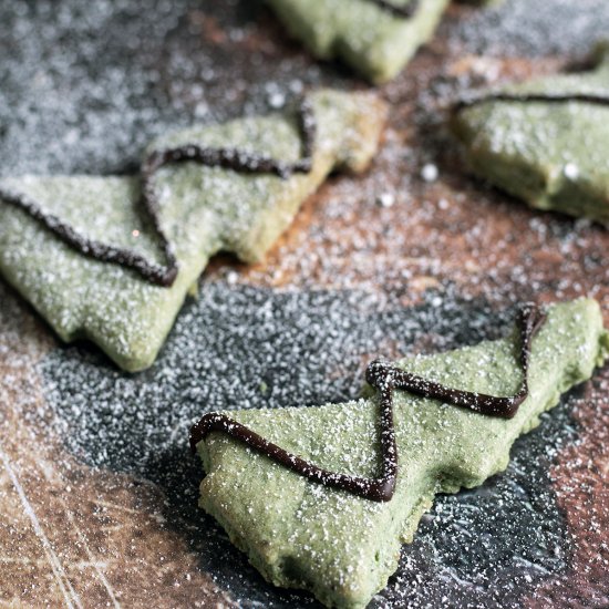 Vegan Christmas tree cookies