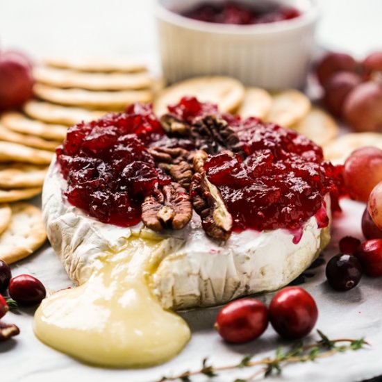 Baked Brie with Cranberries