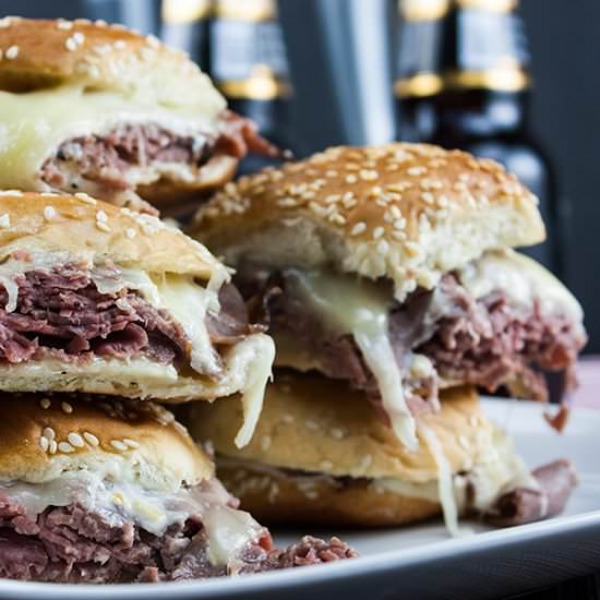 Roast Beef Sliders with Horseradish