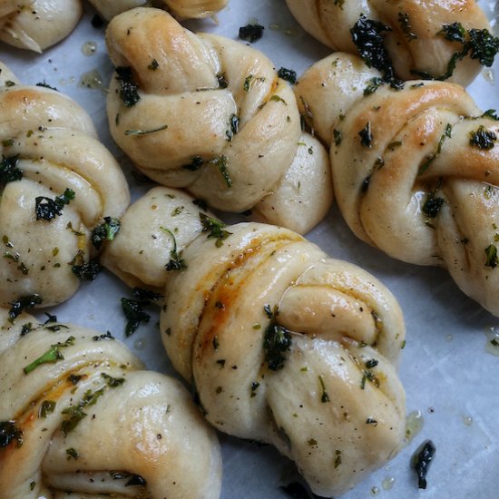 vegan garlic knots