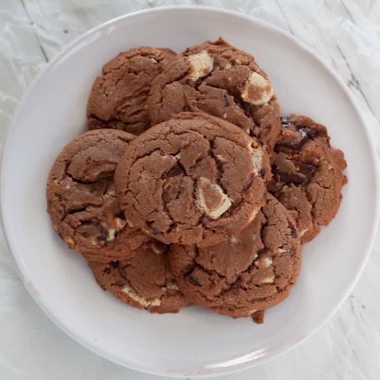 Peppermint Hot Chocolate Cookies