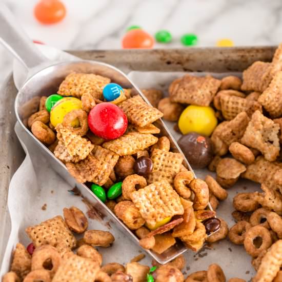 Coconut Caramel Snack Mix