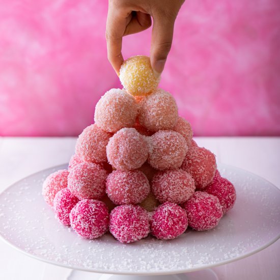 OMBRÉ COCONUT TRUFFLES WITH CONDENS