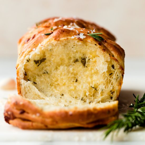 Rosemary Garlic Pull Apart Bread