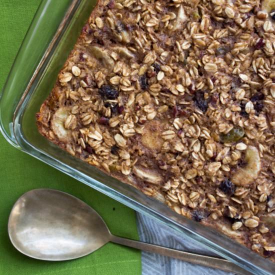 Healthy Banana Baked Oatmeal