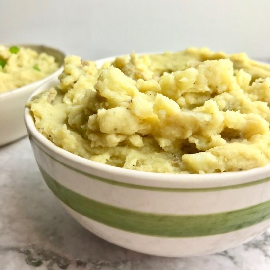 Vegan Garlic Mashed Potatoes