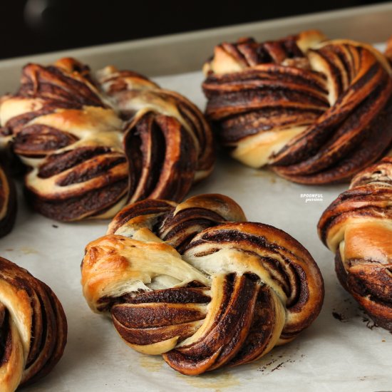 Chocolate Braided Bread [Brioche]