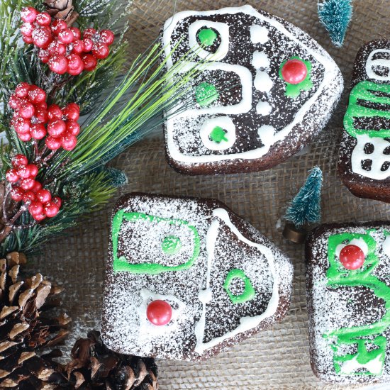 Gingerbread Cakes for the Holidays