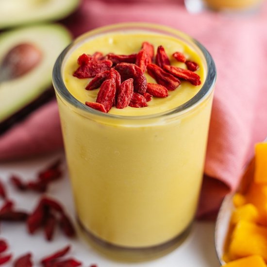 mango avocado smoothie (creamy AF)